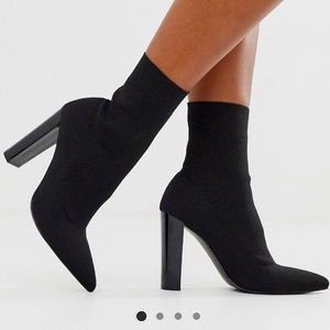 Black heel boots